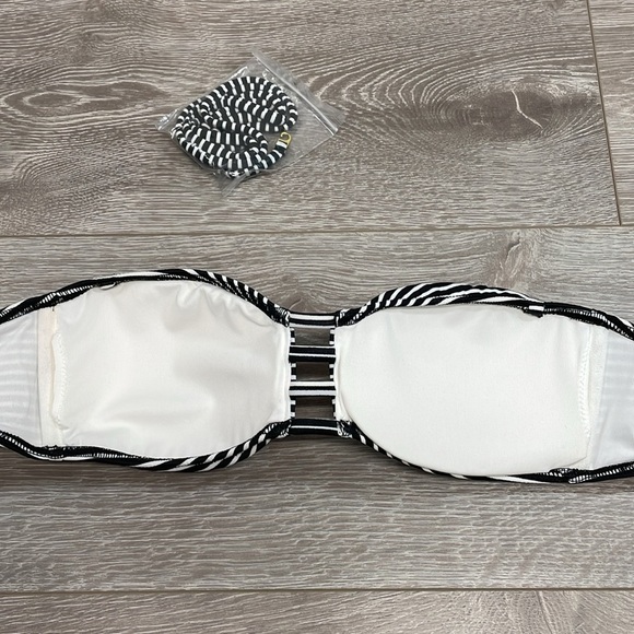 NWOT Victoria’s Secret The Bow Bikini Side Tie Bottom and Strappy Bandeau Top M - Picture 11 of 16